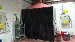 Cortina de Lama Negra para Cabina de Soldadura